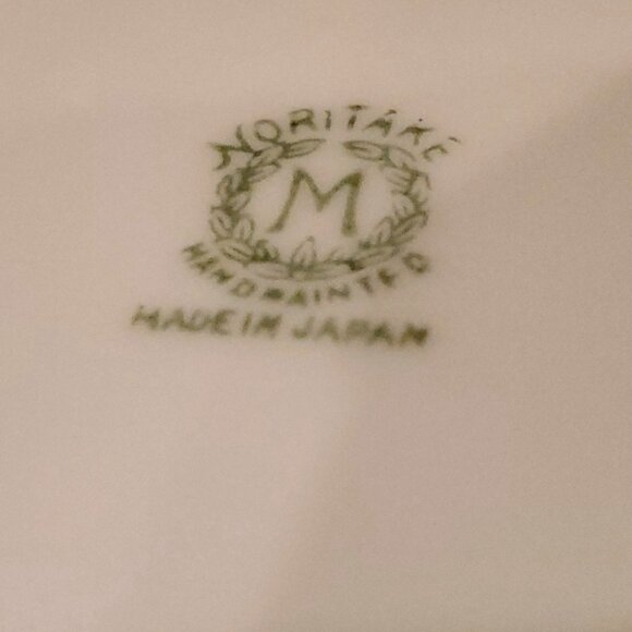 Noritake Nippon Hand Painted Tri- Handled Dish Bowl Floral & Gold Candy Dish 7" - Picture 5 of 6